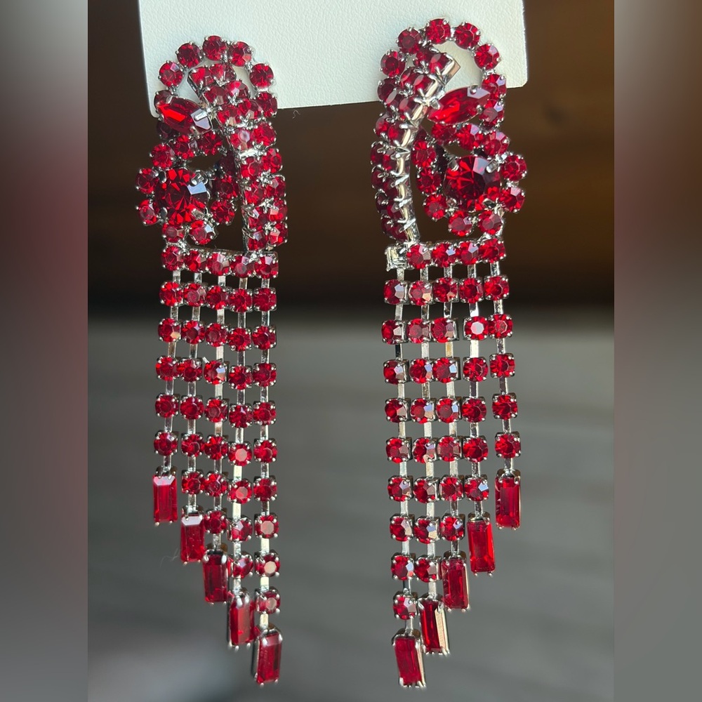 Free People New On Card Follow The Rhythm Red Crystal Fringe Drop Earrings - Picture 4 of 10